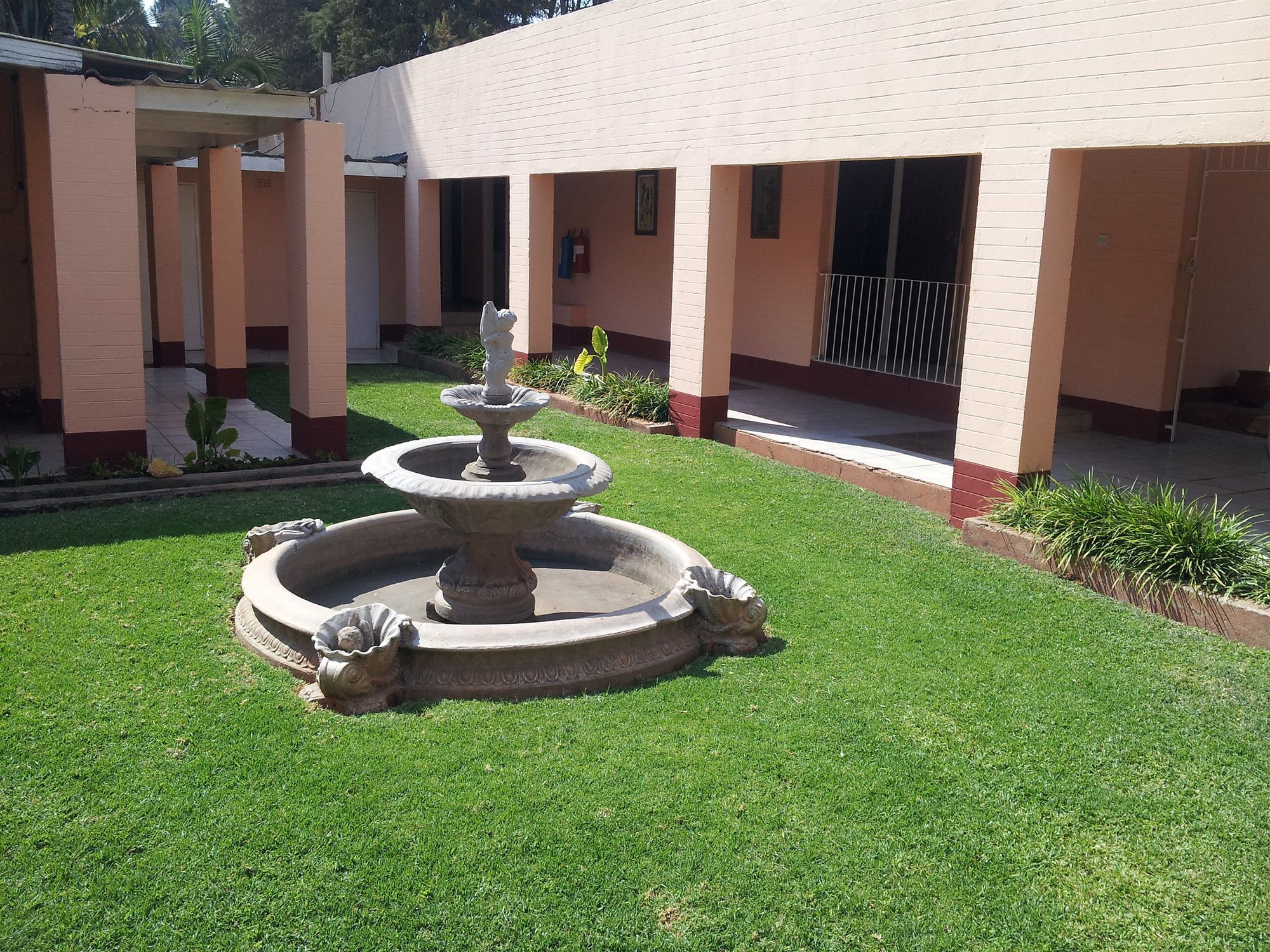 Daisy'S Guest House Harare Exterior photo